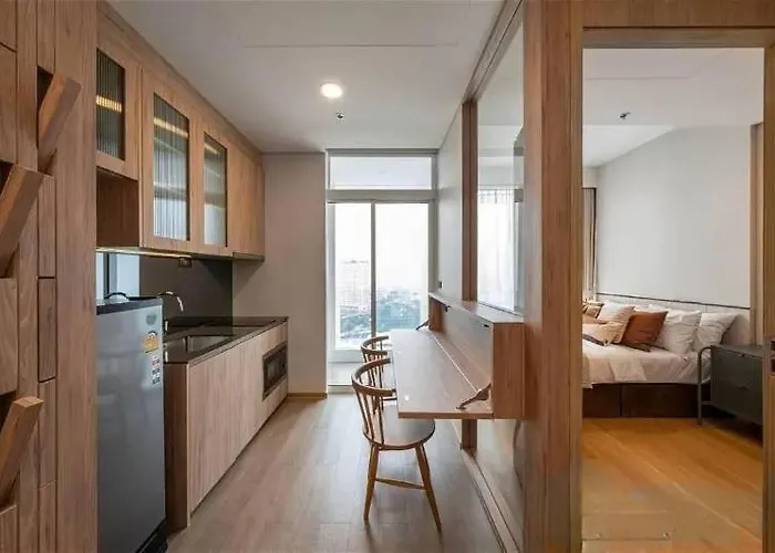 Apartment 素坤逸沿线bts Ekkama Station *