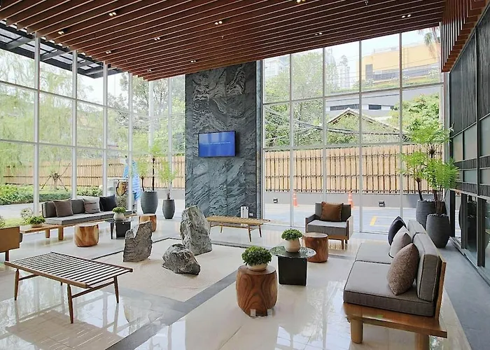 Apartment 素坤逸沿线bts Ekkama Station *
