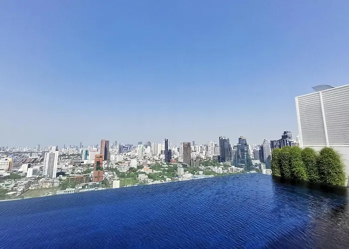 Apartment 素坤逸沿线bts Ekkama Station *